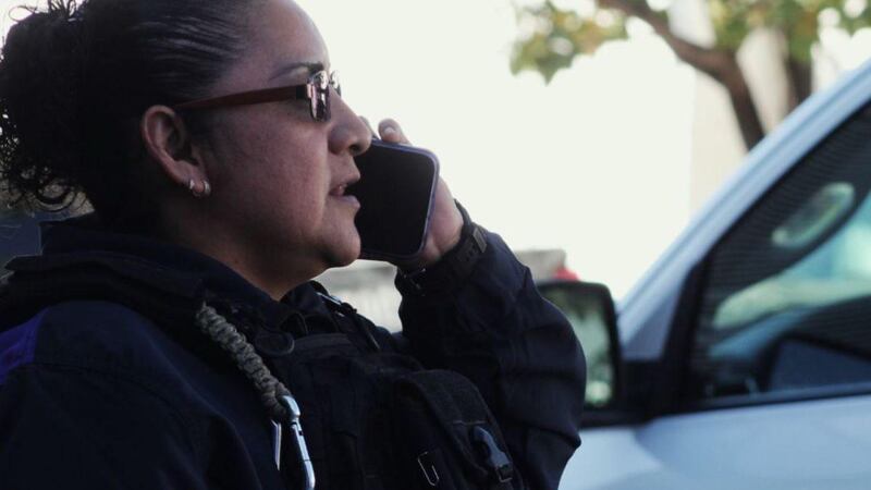 Asesinan a la jefa de la Policía de Género en Celaya; su hijo fue herido en el ataque armado