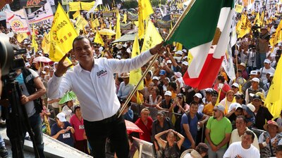 Juan Zepeda encabezó un mítin en su bastión, el municipio de Nezahualcóyotl