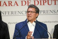 "Intentaré que no se repita": Monreal se disculpa por uso de helicóptero privado