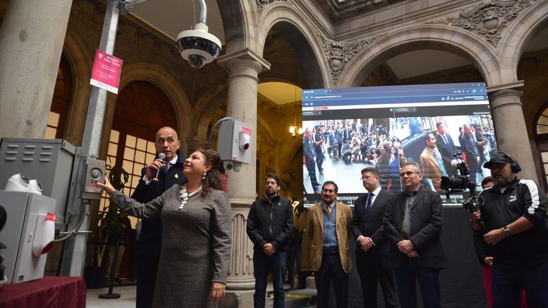 Gobierno de CDMX instalará más de 40 mil cámaras de videovigilancia
