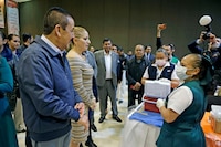 Gobierno del Edomex aplica más de 103 mil vacunas contra sarampión a maestras y maestros