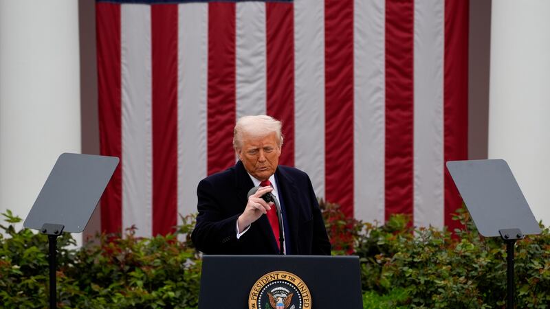 Entra en vigor arancel del 10% decretado por Trump para todas las importaciones de EU