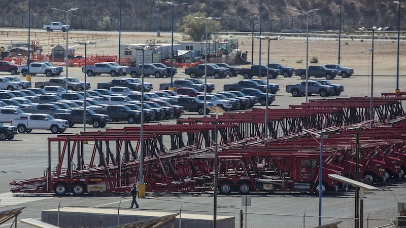 México busca un arancel menor a 15% para sus exportaciones de autos a EU