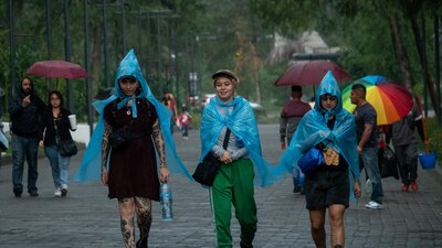 La Conagua explicó que también habrá intervalos de chubascos y fuertes vientos
