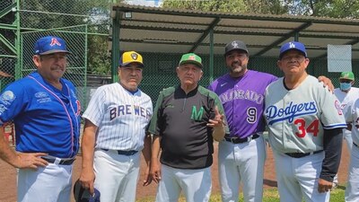 AMLO jugó con las grandes estrellas del béibol mexicano