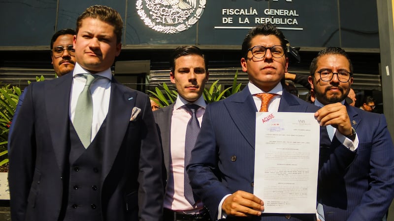 Lesionados por descarrilamiento del Tren Interoceánico presenta denuncia ante la FGR