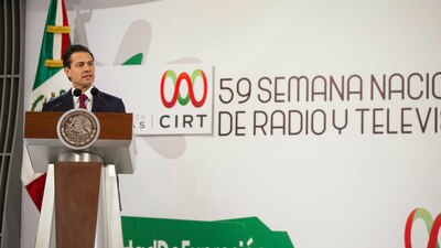 Enrique Peña Nieto acudió a un evento de la Cámara Nacional de la Industria de Radio y Televisión
