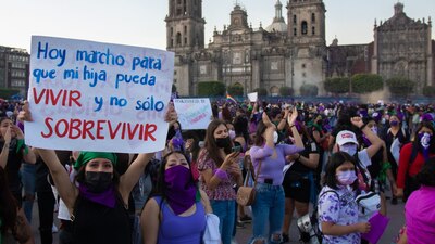 AMLO agradeció a las mujeres policías, de la Guardia Nacional, de la Secretaría de la Defensa Nacional (Sedena) y de la Marina