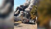 VIDEO: Se registra fuerte incendio en bodega de Ecatepec