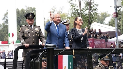AMLO y Sheinbaum encabezaron el evento en Chapultepec