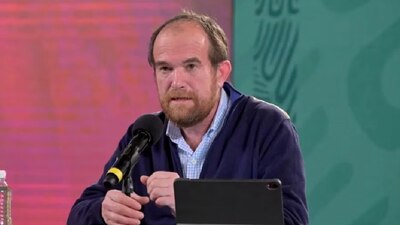 El nuevo subsecretario estuvo en algunas conferencias contra el COVID