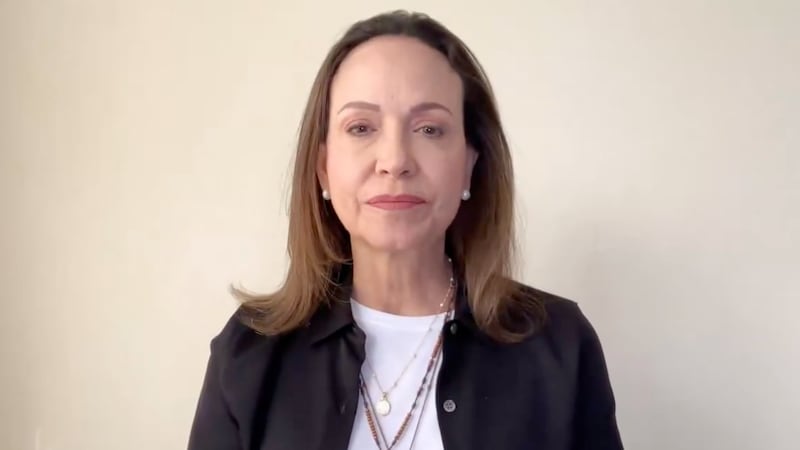 La líder opositora María Corina Machado denuncia que le fue negado el ingreso a Venezuela