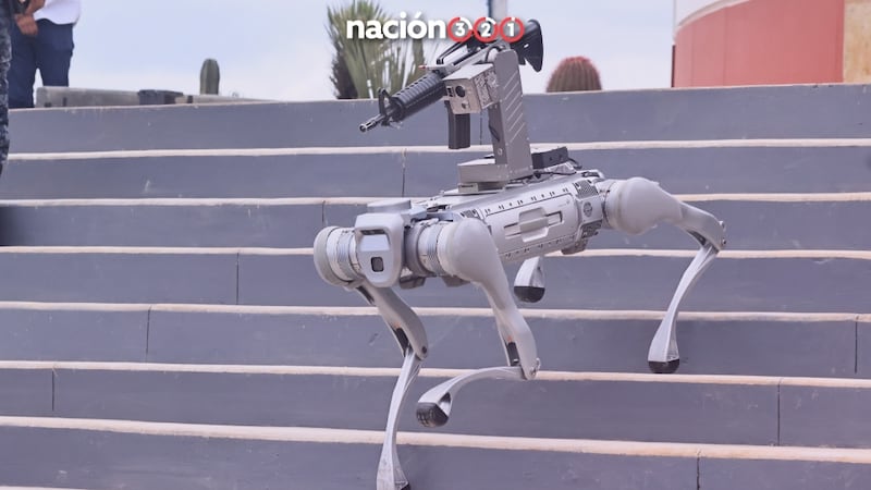 Zacatecas estrena ‘perro robot’ para reforzar la seguridad... está armado con un fusil de asalto