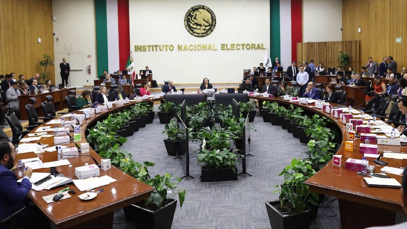 INE defiende contrato con Territorium Life tras polémica por examen de la UNAM