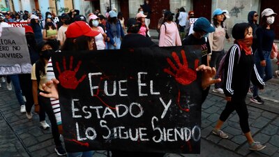 Los padres de los normalistas insisten en que Sedena aporte más documentos