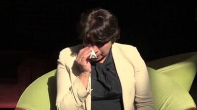 La candidata de Morena al Gobierno del Estado de México lloró cuando le preguntaron sobre la coacción del voto