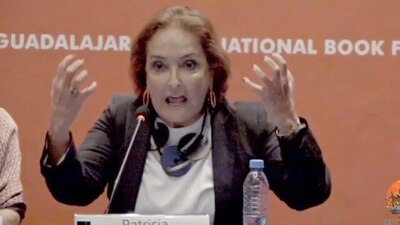 La diputada Patricia Armendáriz estalló contra los presentes lego de ser abucheada.
