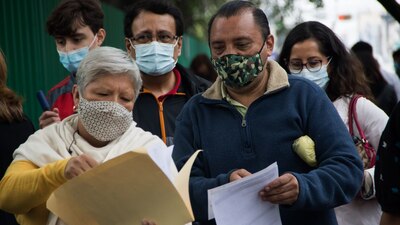 Las hospitalizaciones y casos positivos de la enfermedad se han detectado en personas que no se vacunaron