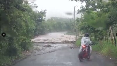 El desbordamiento de ríos generó inundaciones en caminos, vados, calles y sembradíos