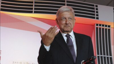 El líder de Morena dijo que quiere demostrarle a sus adeversarios que no es un "ambicioso vulgar"