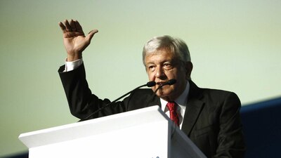 AMLO dijo ante empresarios del sector inmobiliario que no es partidario de la reelección
