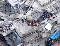 Sube a 18 el número de muertos tras el poderoso sismo de 7.1 en Japón