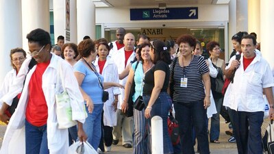 El IMSS ha logrado contratar a 4 mil 721 médicos especialistas para el IMSS-Bienestar