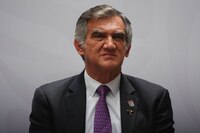 “En un momento será meritorio no tener visa”, afirma Américo Villarreal