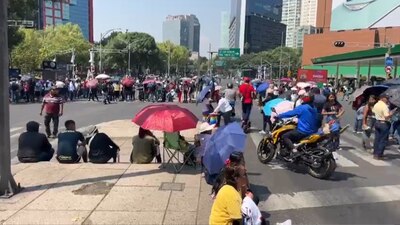 Los maestros regresaron al Zócalo de la CDMX donde tienen un plantón