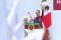 Sheinbaum denuncia injerencia de EU en México y advierte: “vienen por unos, luego por otros”