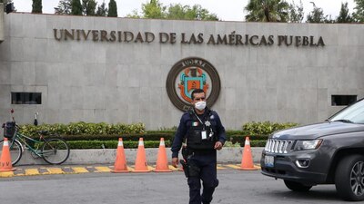 Este martes policías estatales invadieron las instalaciones de la UDLAP