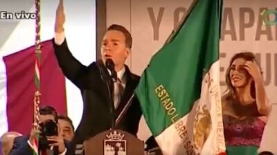 Al finalizar el grito, mandó bendiciones al pueblo de Chiapas