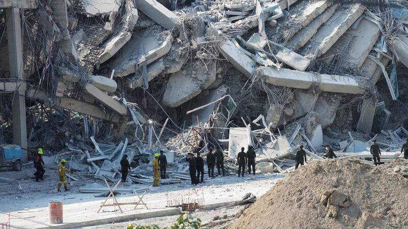 VIDEO: Terremoto de 7.7 derrumba enorme edificio en Bangkok