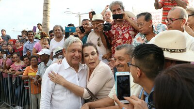 AMLO estuvo este domingo en el puerto sinaloense