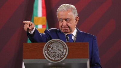 El mandatario destacó que el INE no tendría que meterse en la entrega del bastón