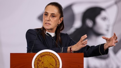 CIUDAD DE MÉXICO, 26MAYO2026.- Claudia Sheinbaum Pardo, presidenta de México, encabezó la conferencia Mañanera del Pueblo desde Palacio Nacional en la que se presentaron los avances en materia de salud, así como la credencialización del Sistema Universal de Salud.