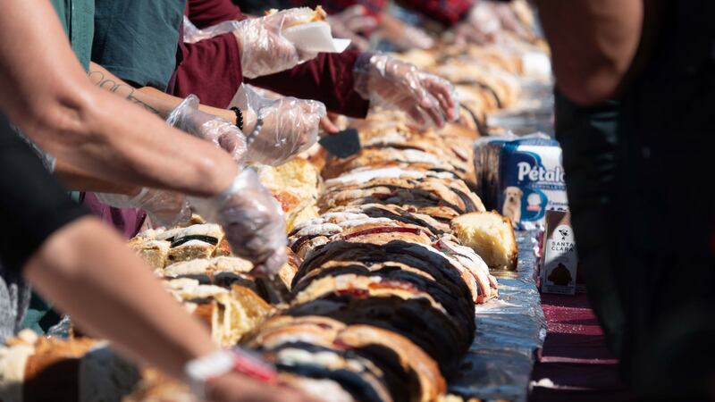 ¿Cuándo y a qué hora se partirá la mega Rosca de Reyes en el Zócalo de la CDMX?