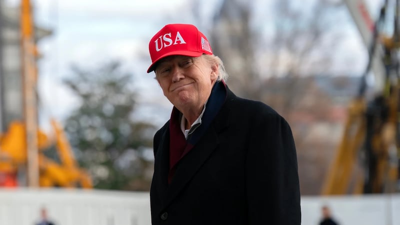 Espacio aéreo de Venezuela está “cerrado en su totalidad”, advierte Donald Trump