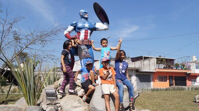 Los niños pueden ir a tomarse fotos con sus personajes favoritos