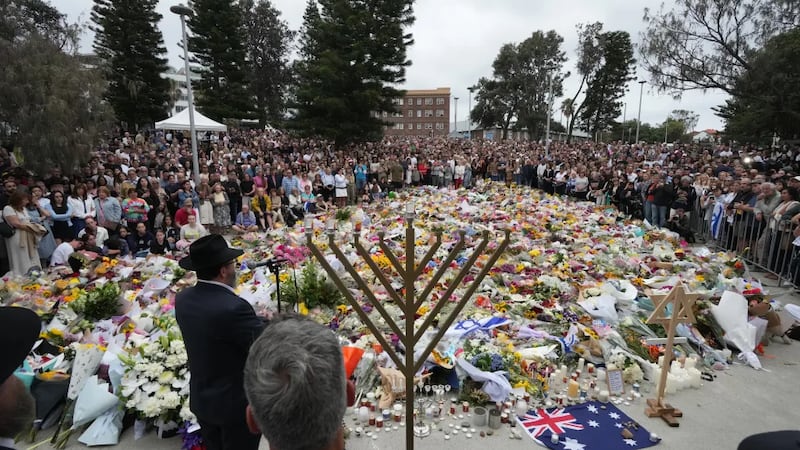 Sobreviviente al Holocausto protegió a su esposa... y murió durante ataque antisemita en Australia