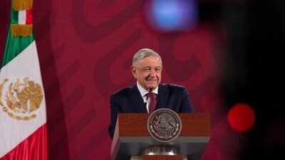 El presidente cambió su postura respecto a eliminar los fines de semana largos