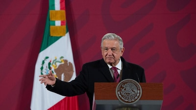 El mandatario desestimó los datos del Inegi sobre el cierre de micro, pequeñas y medianas empresas