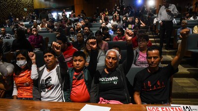 Familiares de los estudiantes desaparecidos estuvieron presentes