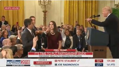 El mandatario estadounidense acusó a CNN de difundir noticias falsas