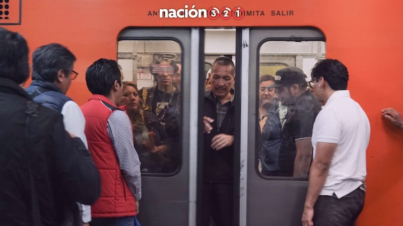 Por fuertes lluvias, activan marcha de seguridad en el Metro de la CDMX