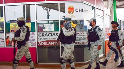 Las autoridades investigan las causas del homicidio al interior de un automóvil en Tapachula