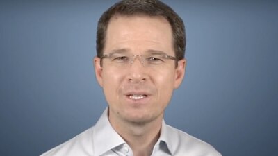 El panista mencionó que a Dos Bocas le faltan años para comenzar a refinar