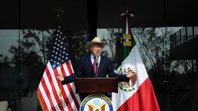 Dijo que los cambios no desviarán del enfoque principal de entendimiento entre ambos países