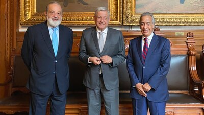 Carlos Slim es el hombre más rico del país  y Miguel Rincón es director general de la empresa Bio Pappel