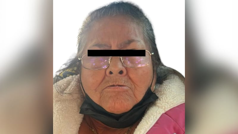 Detienen a abuelita que asesinó a dos hombres en Chalco